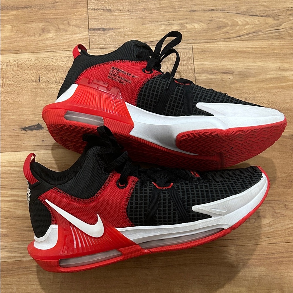 Nike Black and Red Performance Sneakers